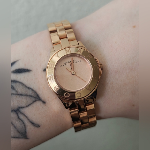 Marc Jacobs Rose Gold Watch 💓 - Picture 1 of 5